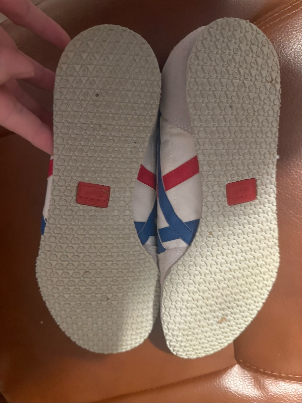 Onitsuka Tiger D109L red white blue running shoes women’s size 6.5 sneakers EUC - Picture 4 of 7